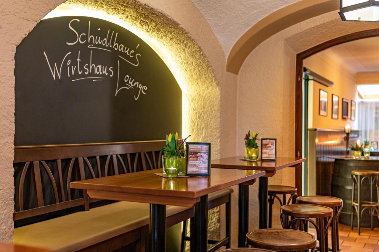 Schudlbauer'S Hotel-Restaurant-Bar Braunau am Inn Exterior photo